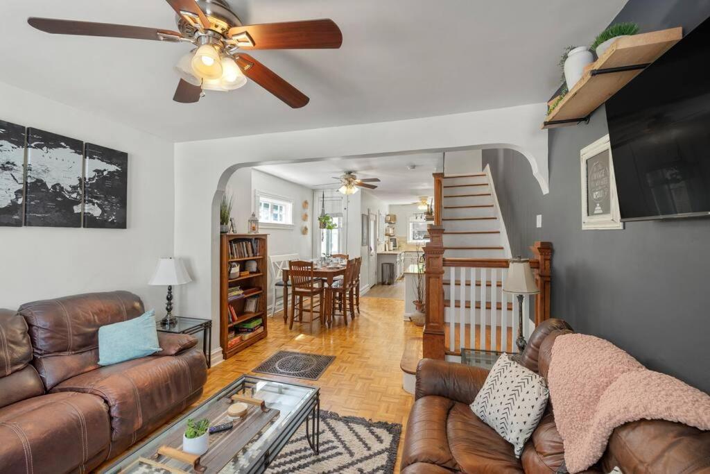 Rare City Home W/ Backyard Fire-Pit & Hottub 랭커스터 외부 사진